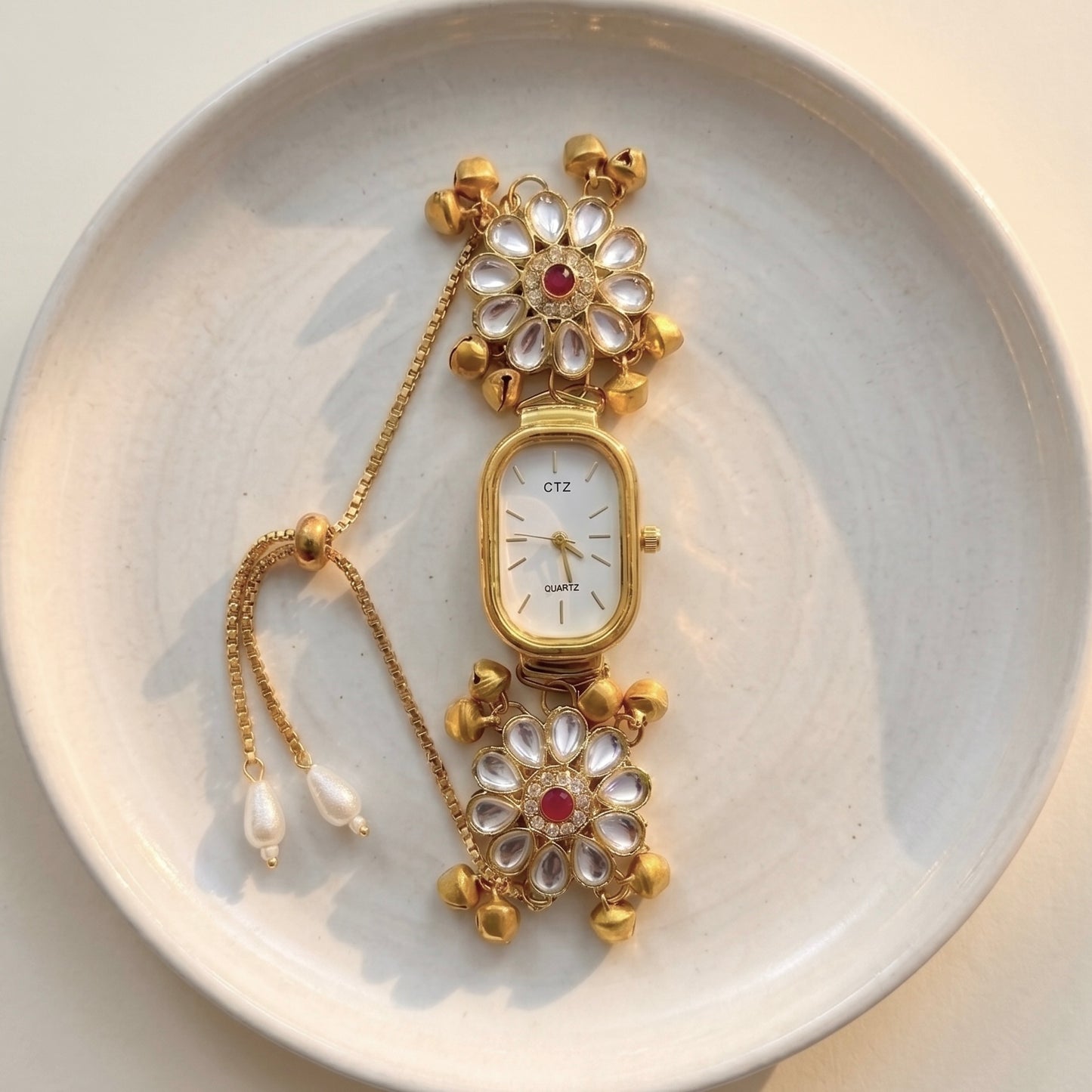 Oval dial watch for sister