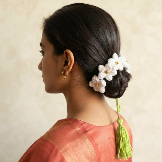 Floral white gajra