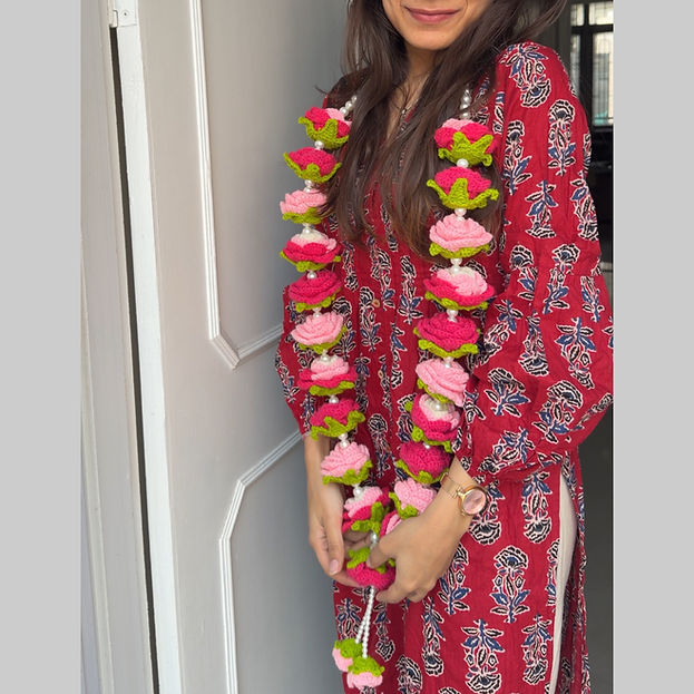 The Floral Promise Garland