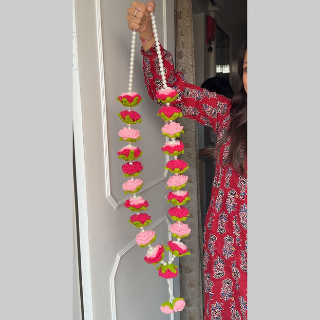 The Floral Promise Garland