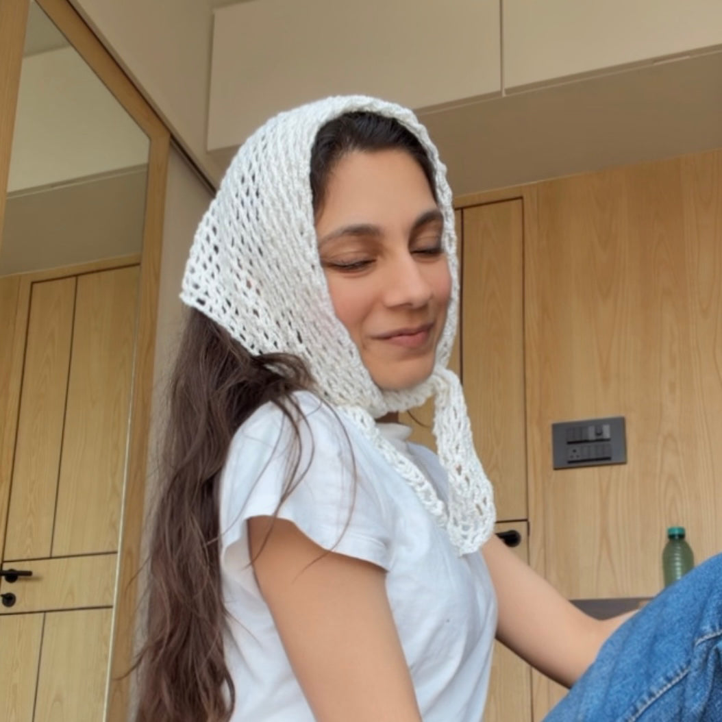 White 4 in 1 bandana 4